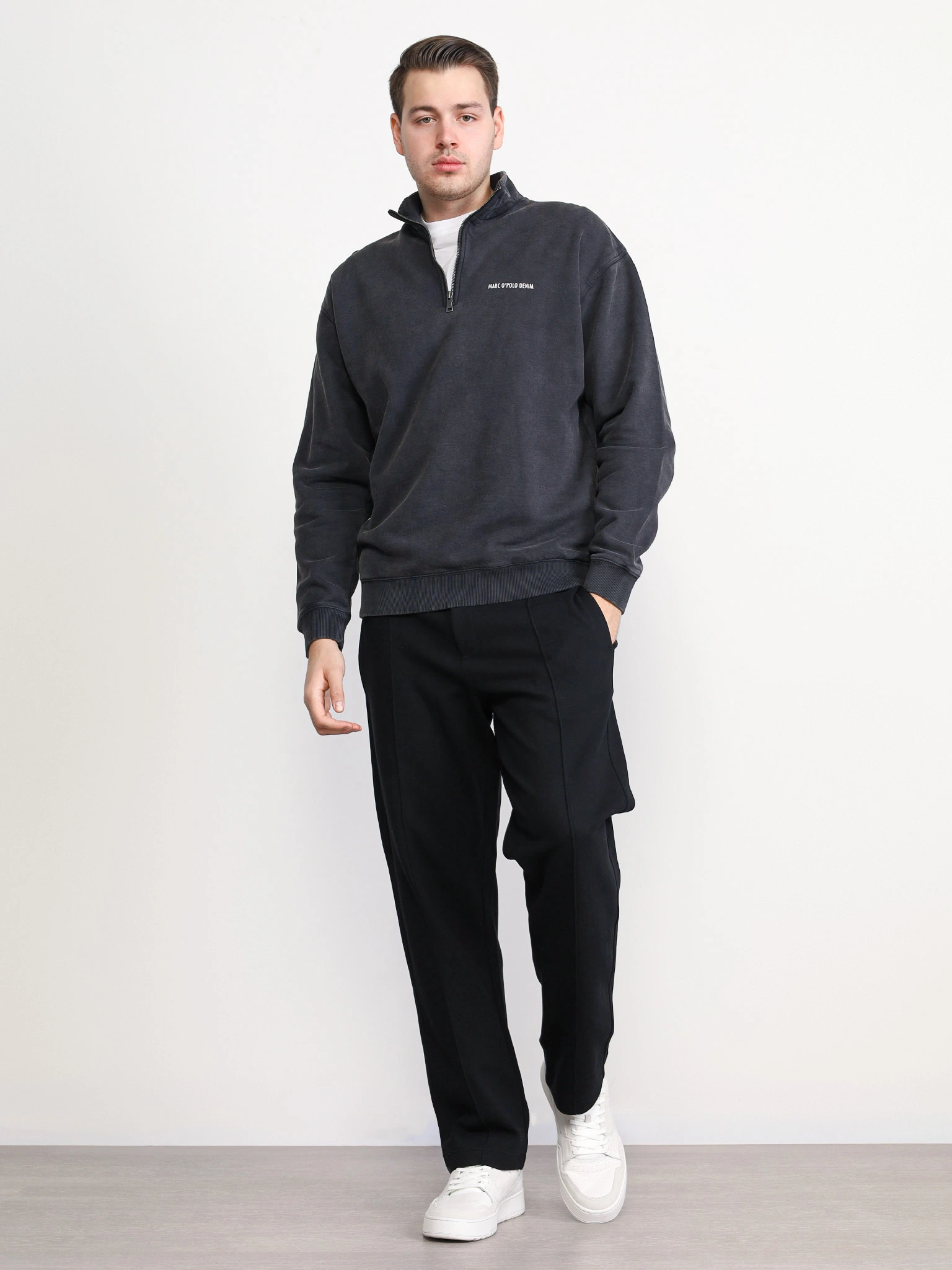 Толстовка графитового цвета из хлопка с короткой молнией